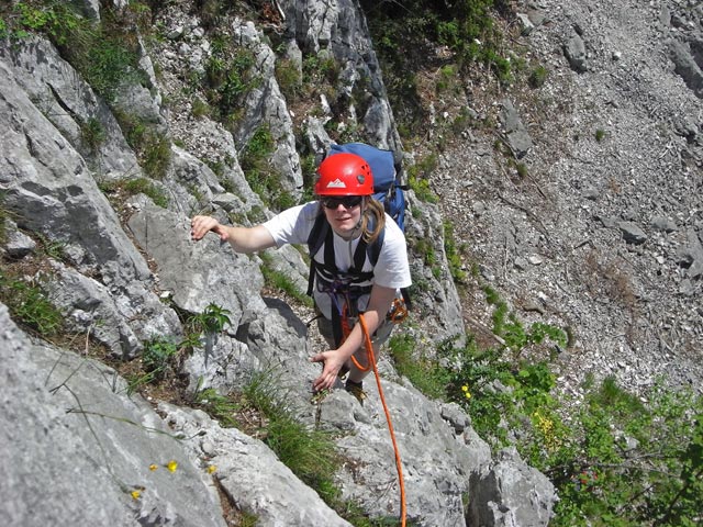 Gmundner Weg: Daniela in der 1. Seillänge (24. Mai)