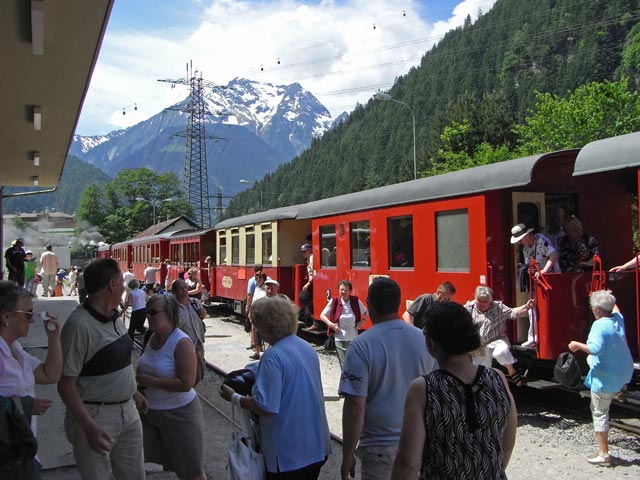 Dampfzug 211 im den Bahnhof Mayrhofen