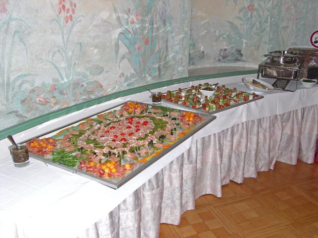 Buffet im Schloss Hunyadi