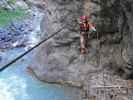 Galitzenklamm-Klettersteig: Daniela auf der ersten Seilbrücke (5. Juli)