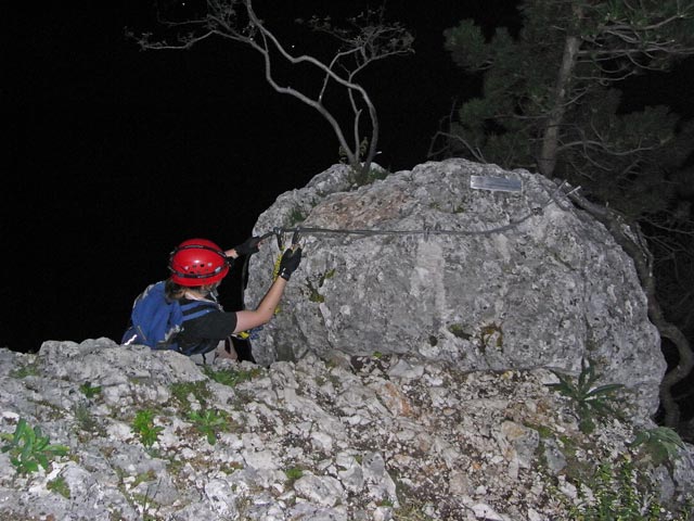 HTL-Klettersteig: Daniela bei der Hofrat Schwarzer-Rast (16. Juli)