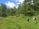 Irene und Daniela am Blumenweg im Bichler Wald (24. Juli)