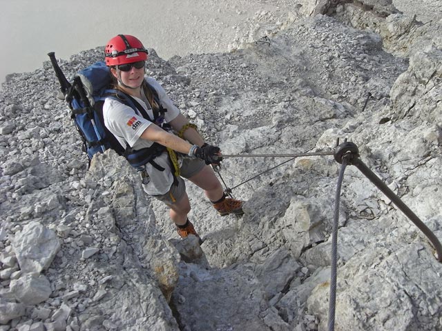 Via Ferrata Ivano Dibona: Daniela zwischen Forcella Granda und Abzweigung zum Cristallino d'Ampezzo (30. Aug.)