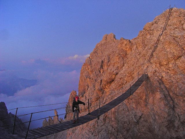 Via Ferrata Ivano Dibona: Daniela auf der Ponte Cristallo (31. Aug.)
