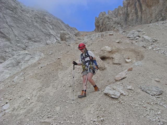 Via Ferrata Ivano Dibona: Daniela zwischen Forcella Alta und Abzweigung nach Son Forcia (31. Aug.)