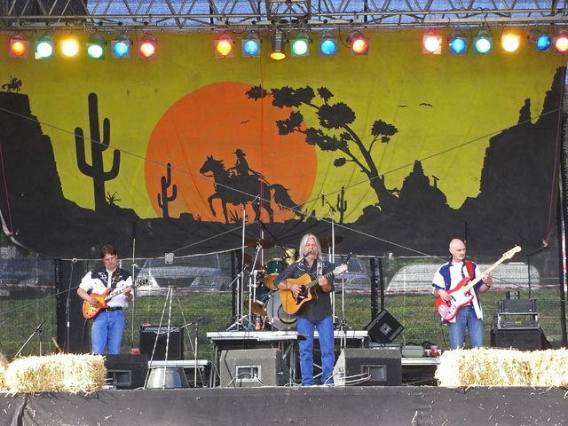 Buffalo Outlaws auf der Countryb&uuml;hne (6. Sept.)