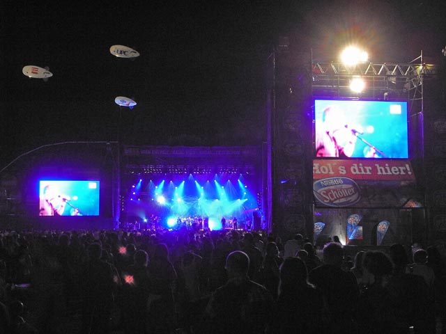 Ali Campbell auf der Festb&uuml;hne (6. Sept.)