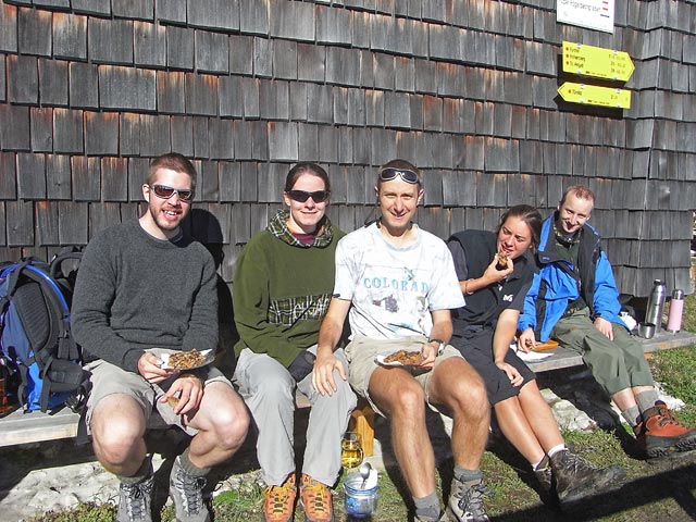 Norbert, Daniela, ich, Gudrun und Christoph bei der Türnitzer Hütte, 1.372 m