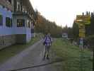 Daniela beim Anton-Karg-Haus, 829 m (10. Okt.)