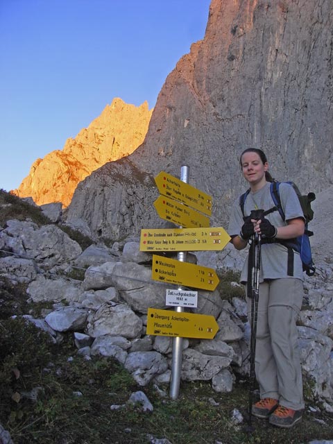 Daniela auf Weg 817 im Östlichen Hochgrubachkar, 1.692 m (26. Okt.)