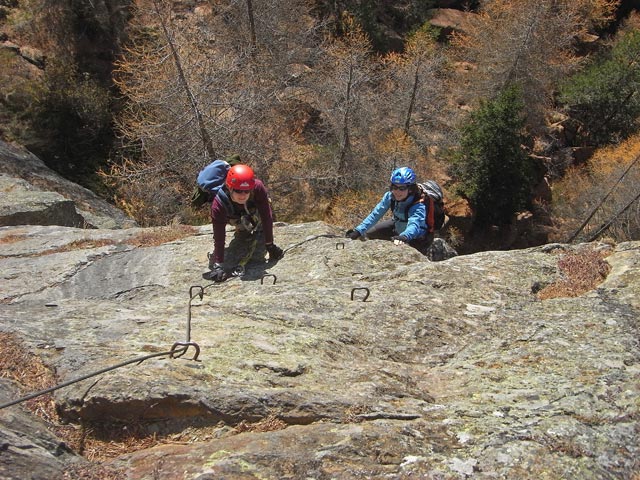 Daniela und Irene zwischen 2. Leiter und Schl&uuml;sselstelle