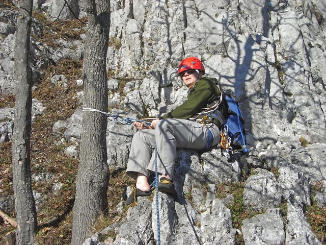 Postlerweg: Daniela am Stand nach der 7. Seill&auml;nge