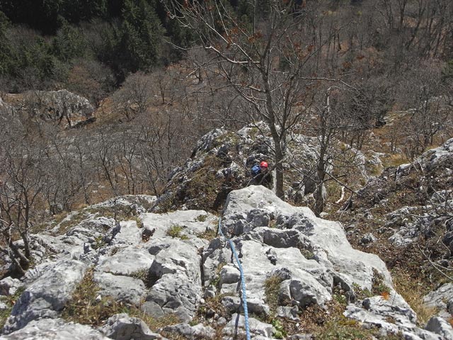 Postlerweg: Daniela am Stand vor der 8. Seill&auml;nge