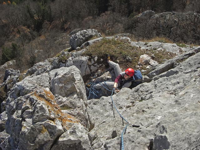 Postlerweg: Daniela am Stand vor der 10. Seill&auml;nge