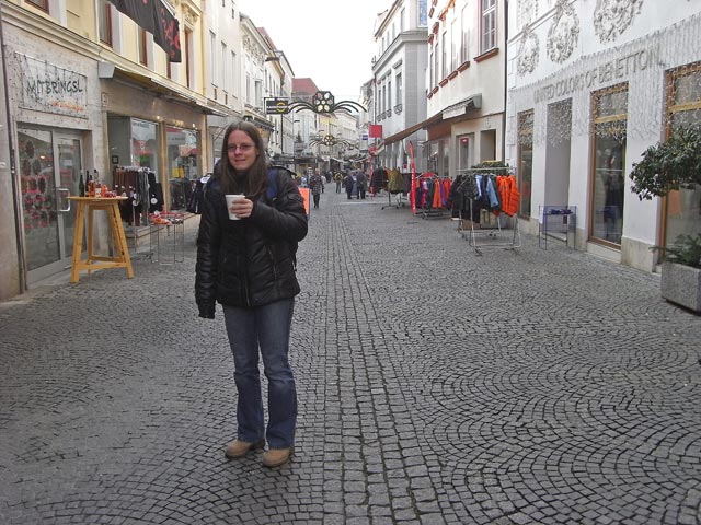 Daniela in der Unteren Landstra&szlig;e
