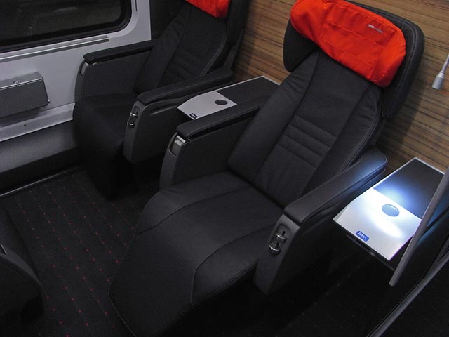 ÖBB railjet premium class