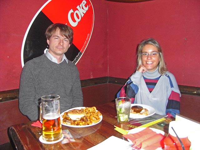 Stefan und Doris im Saloon5