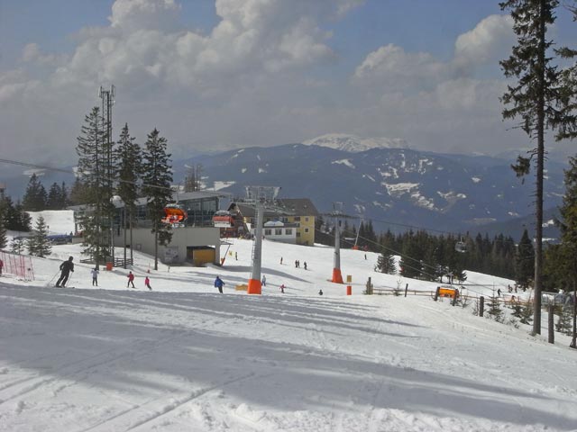 6er-Sesselbahn Wei&szlig;enelf und Komfort-4er-Sesselbahn Stuhleck