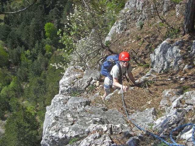 Kletterbr&uuml;derpfad: Daniela im Ausstieg