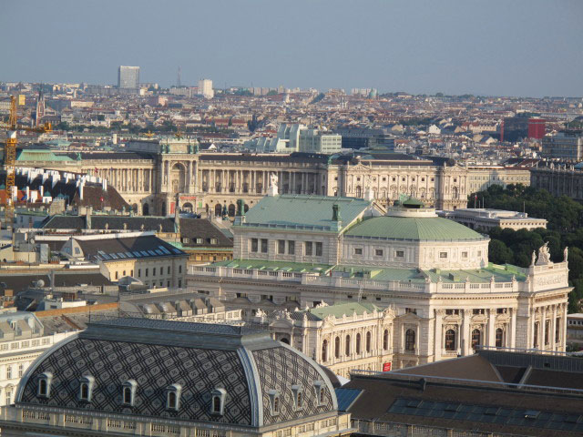 Hofburg vom Südturm der Votivkirche aus