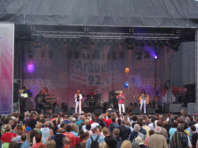 Goombay Dance Band auf der Radio Arabella-Bühne (27. Juni)