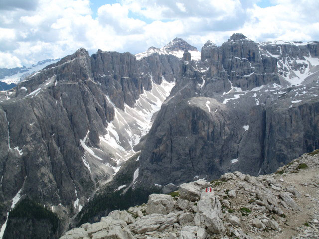 Mittagstal vom Ciampatsch aus (4. Juli)