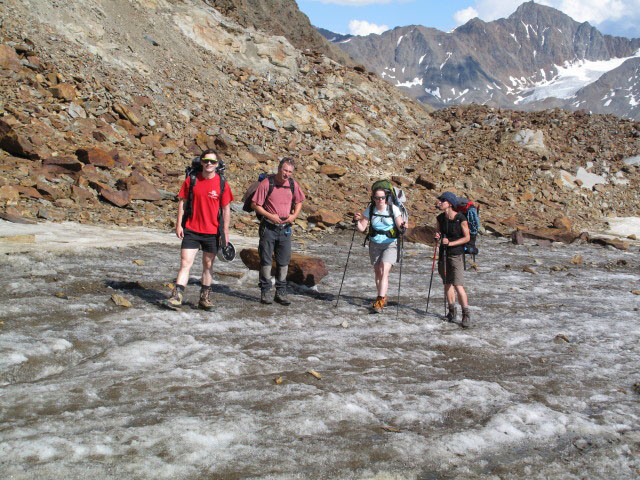 Reinhard, Erich, Daniela und Anke am Kesselwandferner (15. Aug.)
