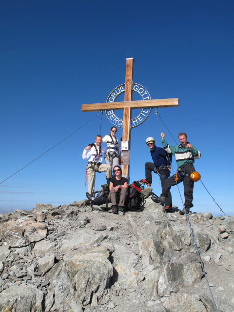 Ich, Daniela, Anke, Reinhard und Erich am Vorgipfel der Wei&szlig;seespitze (16. Aug.)