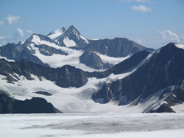 Weißkugel von der Weißseespitze aus (16. Aug.)