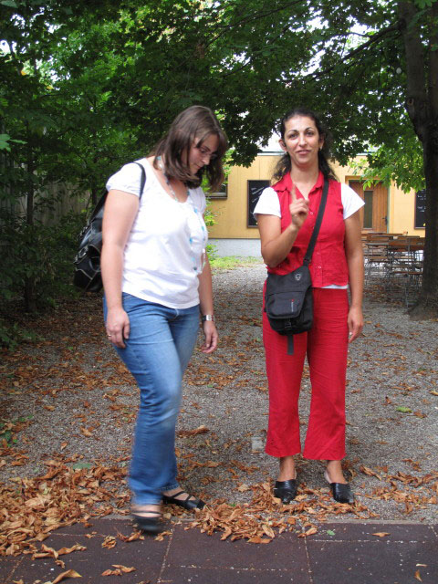 Sabine und Selma im Bierfreihof Napoleon