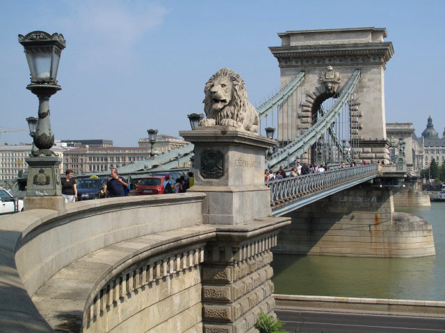 Kettenbr&uuml;cke (13. Sept.)