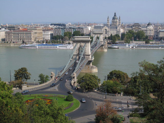 Kettenbr&uuml;cke (13. Sept.)