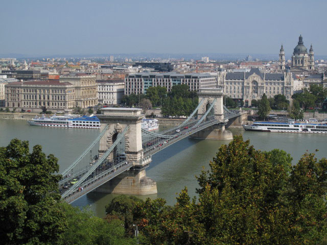 Kettenbr&uuml;cke (13. Sept.)