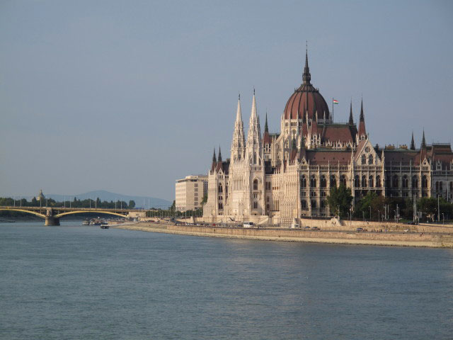 Parlamentsgeb&auml;ude (13. Sept.)