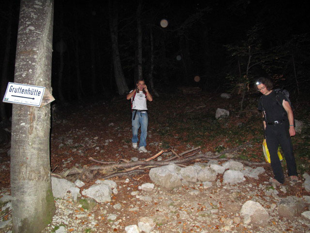 ? und Reinhard auf Weg 825 zwischen Wochenbrunneralm und Gruttenh&uuml;tte (25. Sept.)