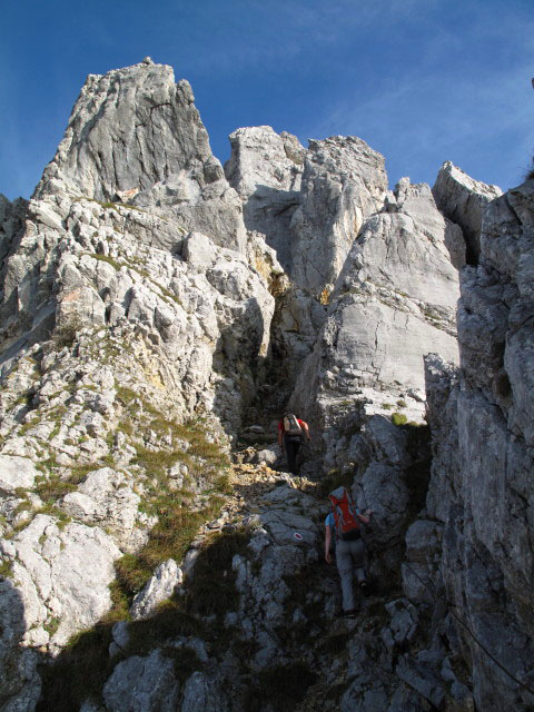 Max und Daniela auf Weg 825 zwischen Hochgrubach und Kopft&ouml;rl (26. Sept.)
