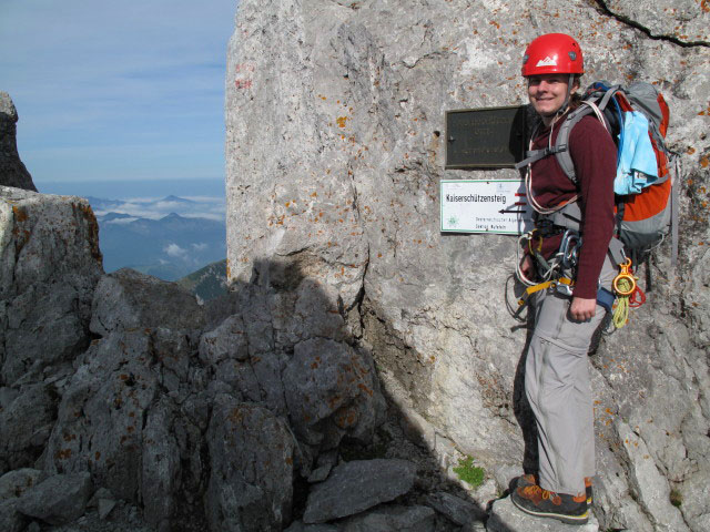 Daniela beim Ausstieg des Kaisersch&uuml;tzen-Klettersteigs (26. Sept.)