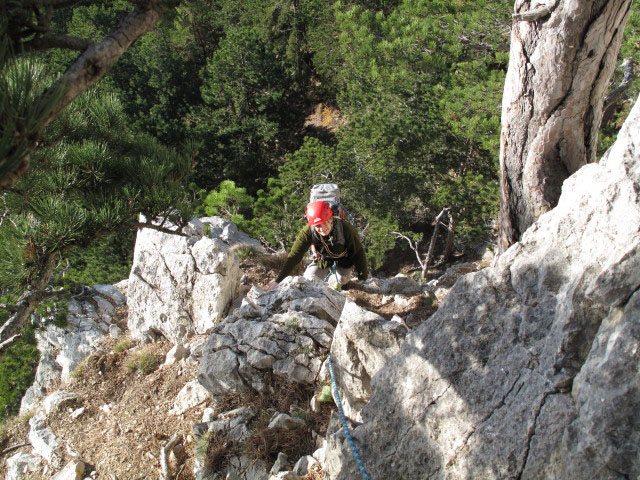 Fredsteig: Daniela in der ersten Seill&auml;nge