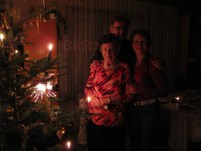 Oma, Papa und Mama