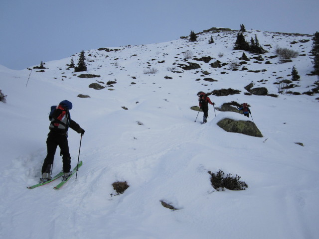 Daniela, Gudrun und Christoph zwischen Neue Bamberger Hütte und Unterer Wildalmsee (24. Jän.)