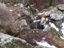 Klettersteig E 60: Sabrina in der Schlüsselstelle