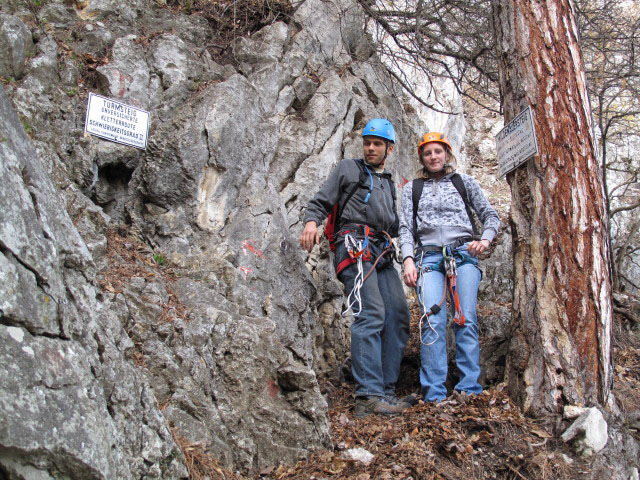 Wildenauer-Klettersteig: Sabrina und Gregor am Zustieg