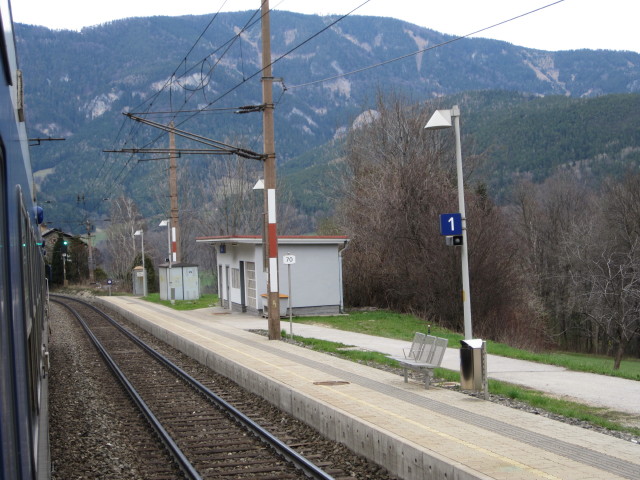 Haltestelle K&uuml;b, 543 m