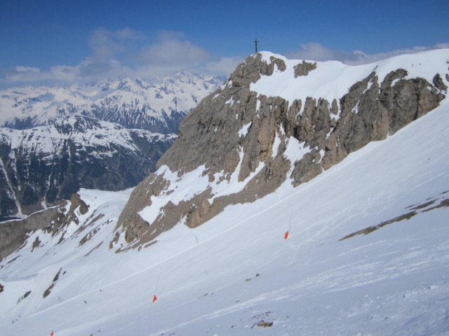 Piste 14 von der Piste 15 aus (17. Apr.)