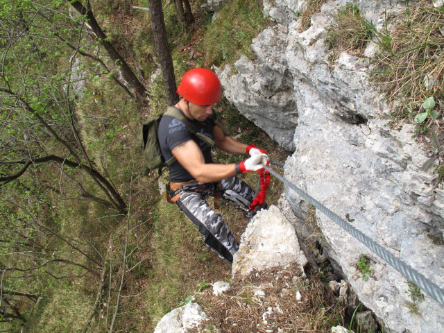 Marijan in der Bachwand