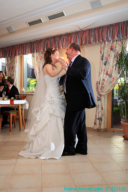 Daniela, Johannes, Daniela und Wolfgang im Gasthof Skilitz (7. Mai) © novaczek.at