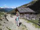 Daniela auf Weg 13 auf der Kaserwiesalm, 1.794 m (22. Mai)