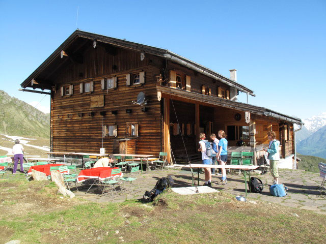 Zupalseeh&uuml;tte, 2.346 m (12. Juni)