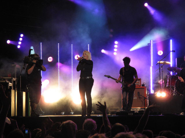 Kim Wilde auf der Fest-B&uuml;hne (25. Juni)