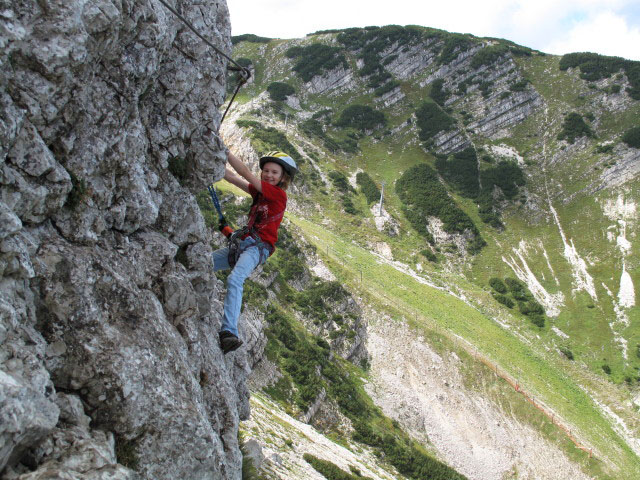 Heli-Kraft-Klettersteig: Richard zwischen Nepalbrücke und 1. Seilbrücke